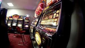 Live-dealer blackjack and roulette payout odds on situs228